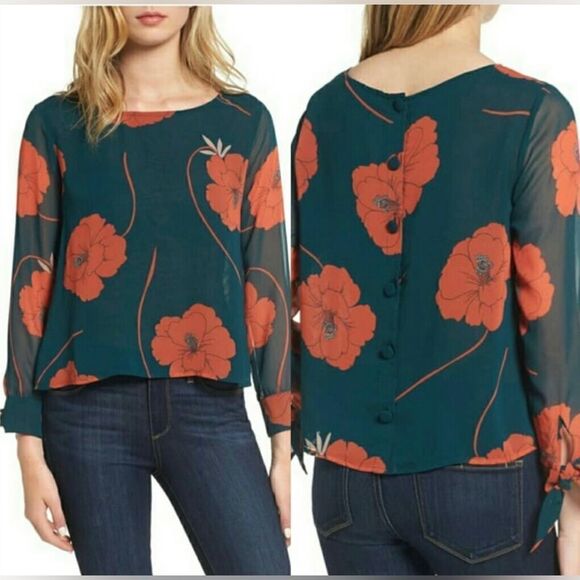 Cupcakes and Cashmere Floral Top - Picture 9 of 9